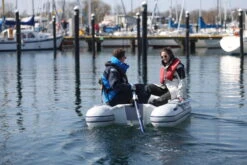 TEMO 450 Elektrischer Außenborder -Honda || PLASTIMO || Lewmar Verkaufsgeschäft temo 450 elektrischer aussenborder 08